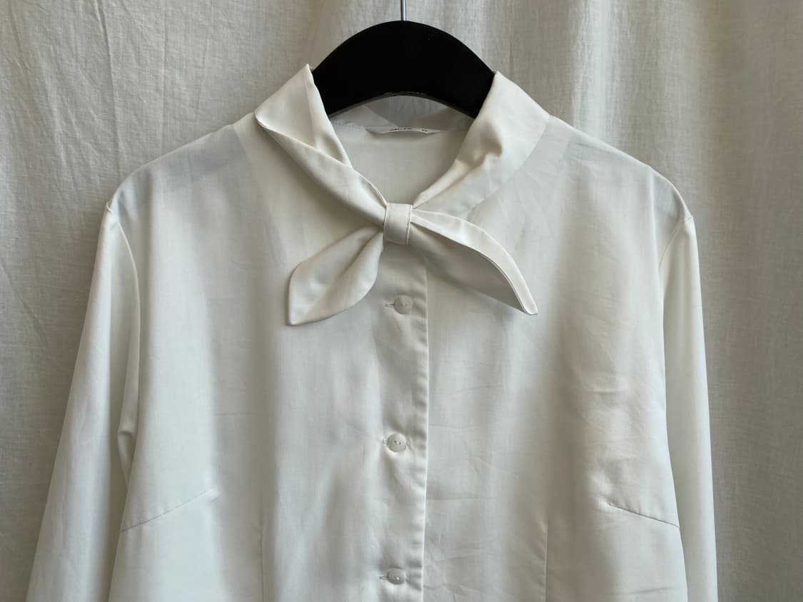 화이트 리본 블라우스(M) 상품이미지4