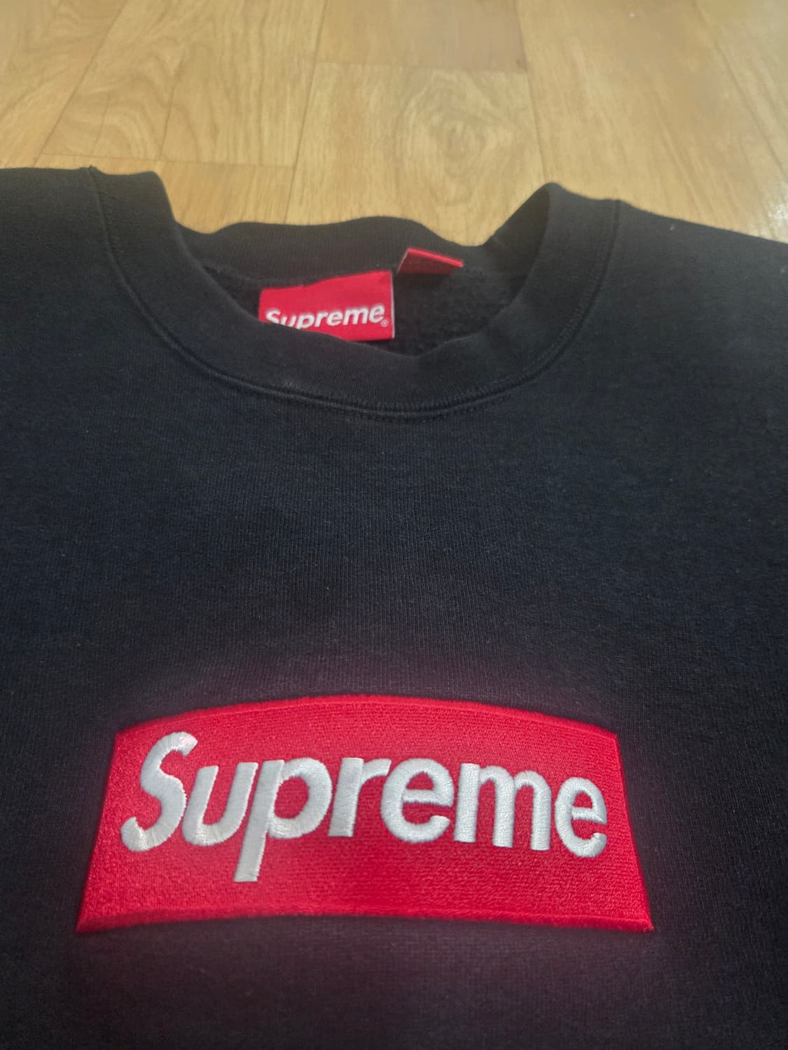 슈프림 박스로고 크루넥 블랙 - 22FW 상품이미지2