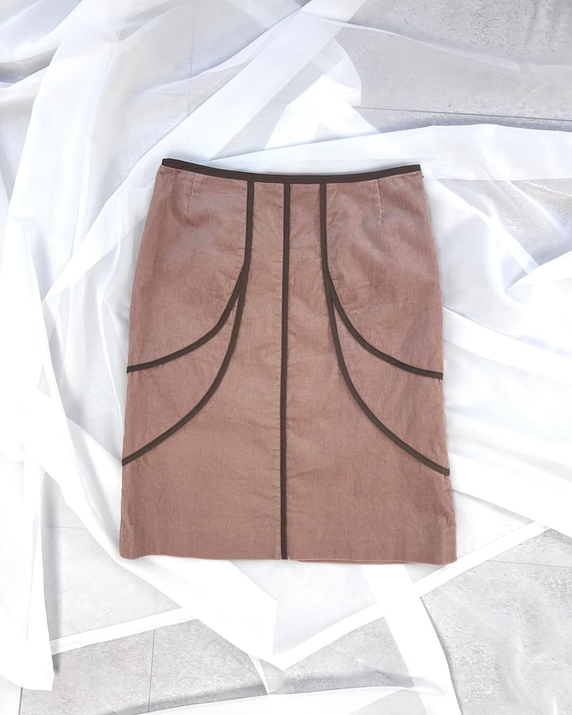 LOUNIE 인디핑크 모카 파이핑 코듀로이 미디 스커트 상품이미지4