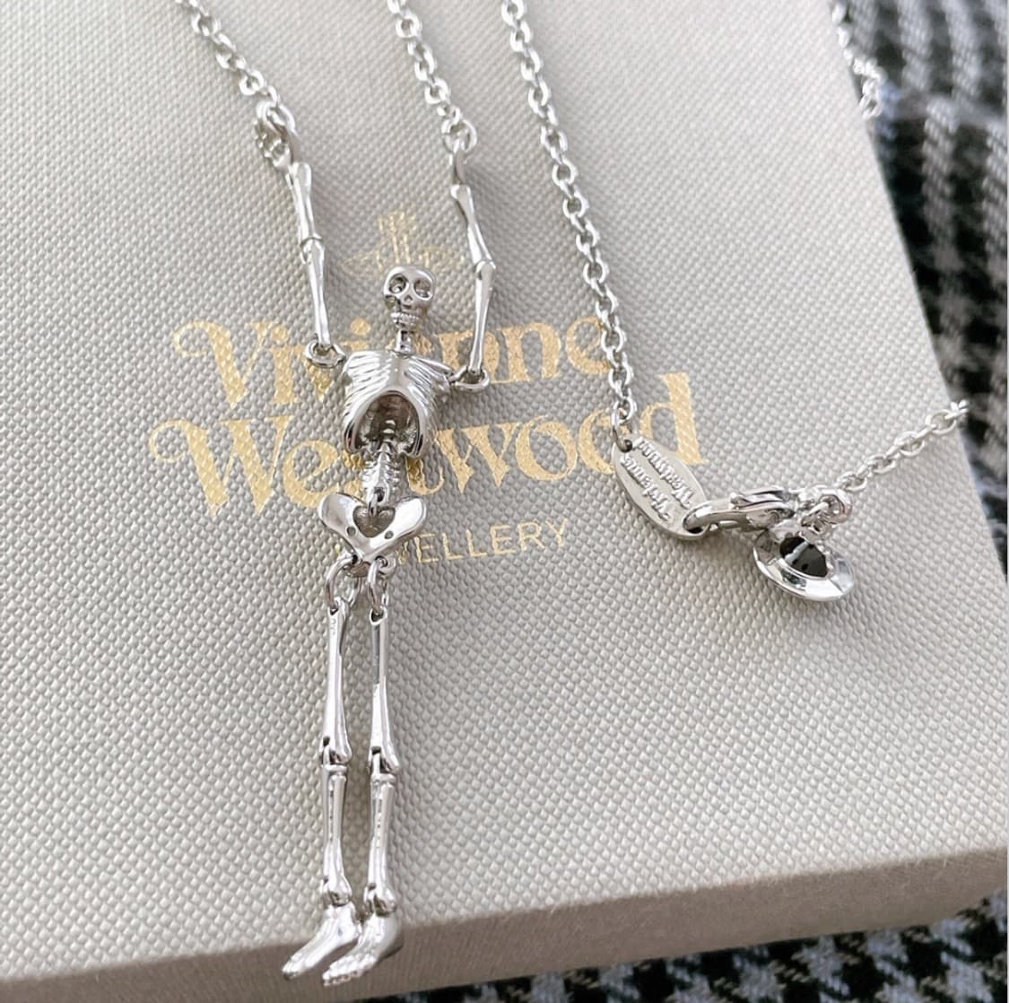 비비안웨스트우드 아카이브 스켈레톤 팬던트 목걸이 상품이미지1