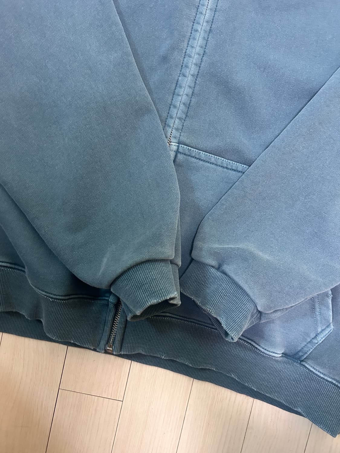 소버 굿즈 레플리카 시리즈 풀집 후디 페이드 블루 상품이미지4