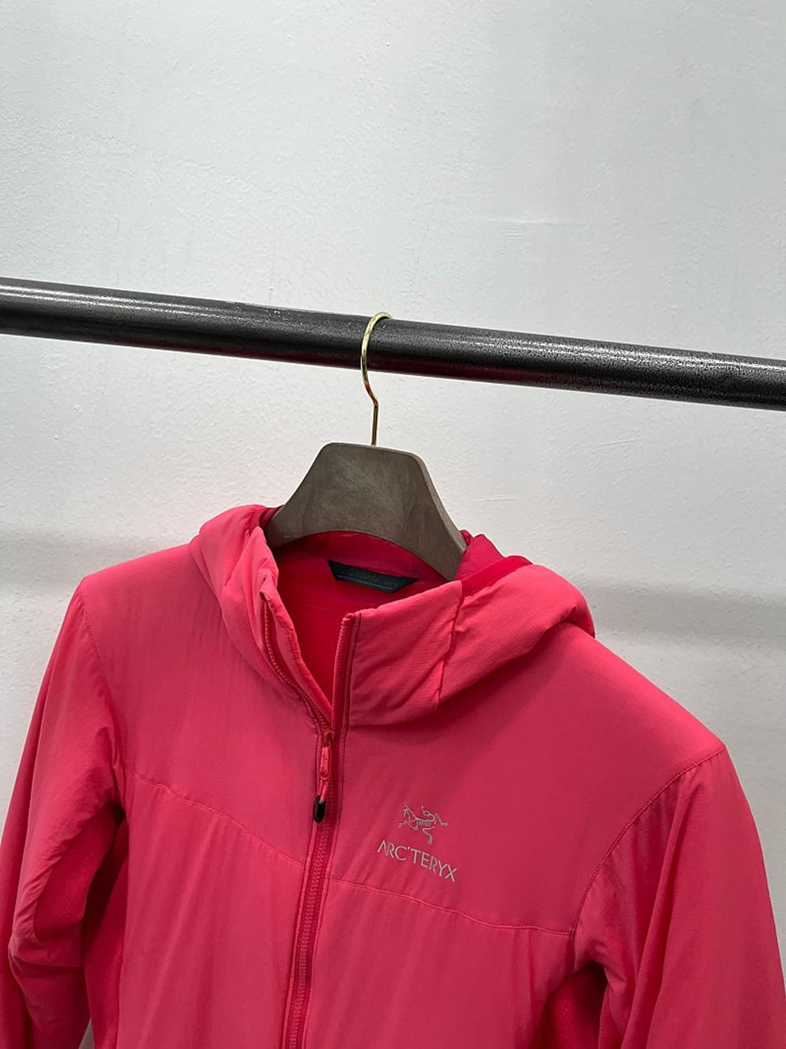 여) 아크테릭스 아톰 LT 패딩자켓  상품이미지3