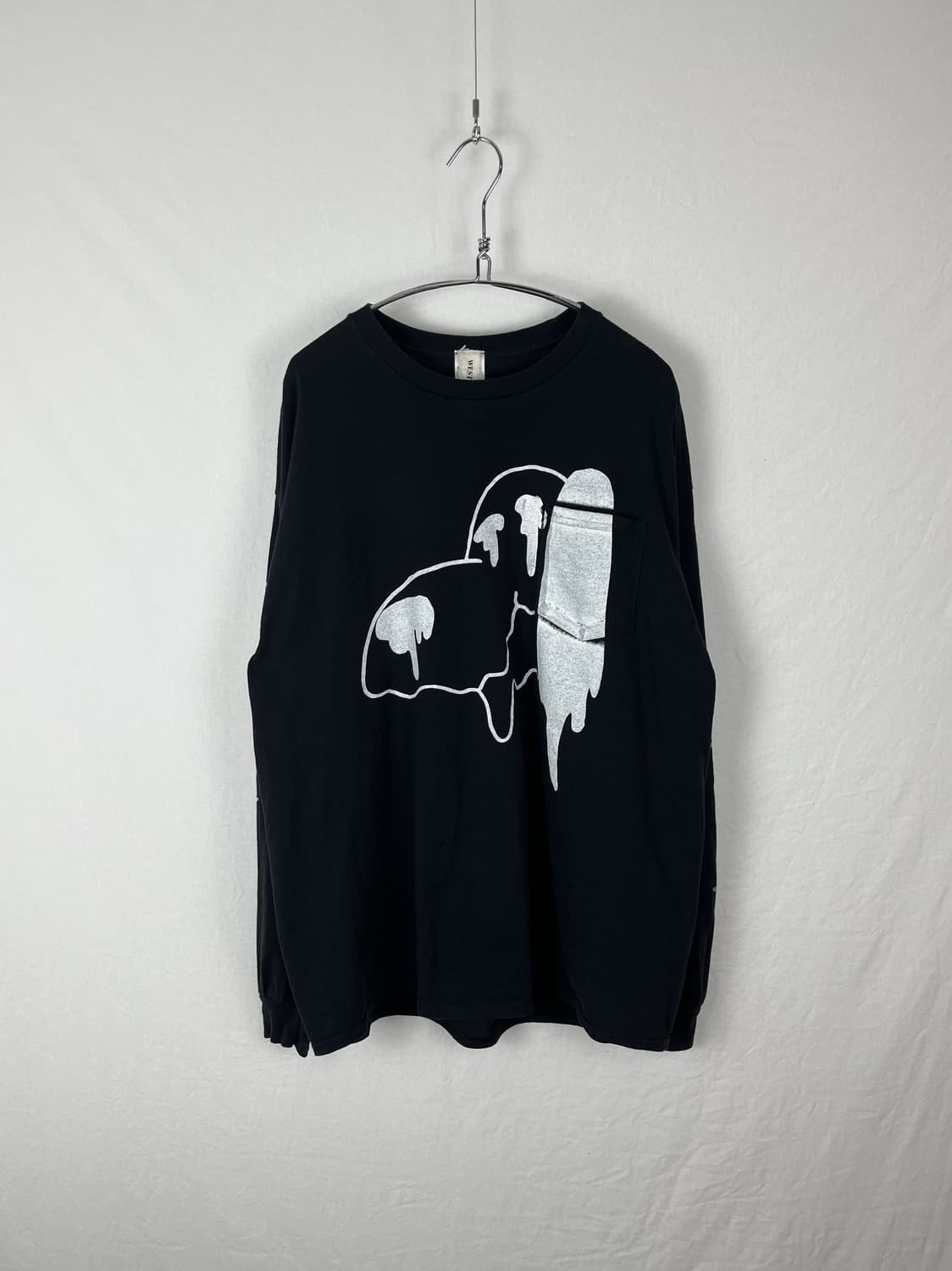 WESTFALL  스누피 페인팅 롱슬리브  상품이미지1