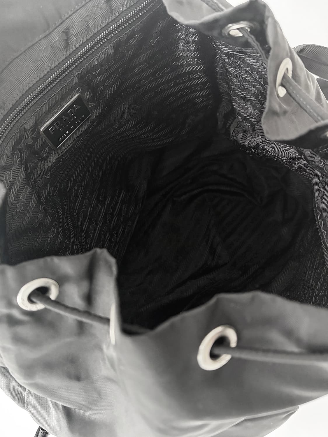 프라다 포코노 백팩 미듐 판매합니다. 상품이미지7