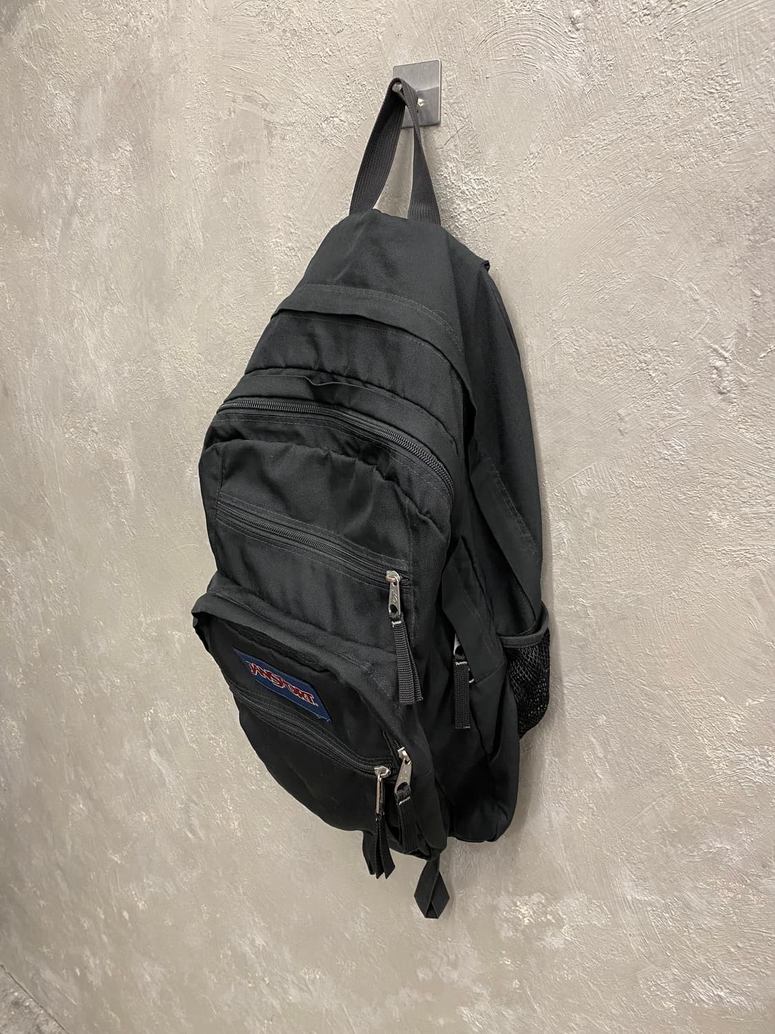 [40*56] Jansport 잔스포츠 블랙 나일론 백팩 상품이미지2