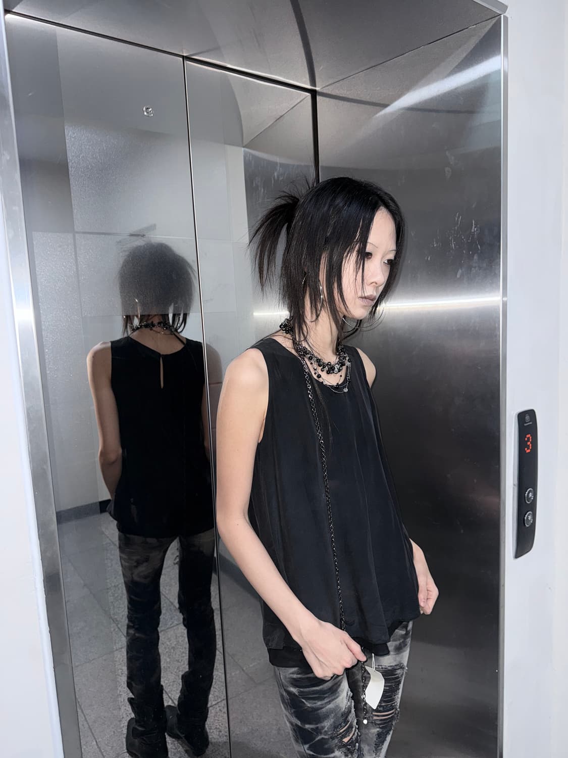 matte black layered sleeveless 상품이미지4