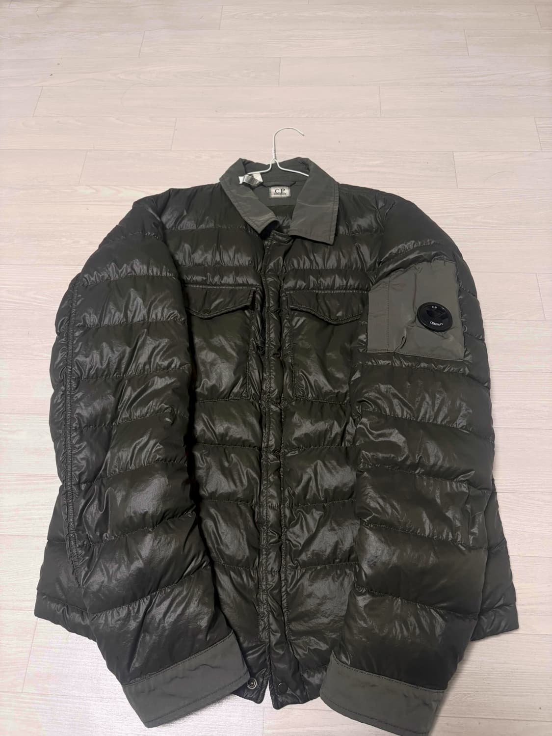 Cp컴퍼니 dd쉘 경량패딩 xl 상품이미지1
