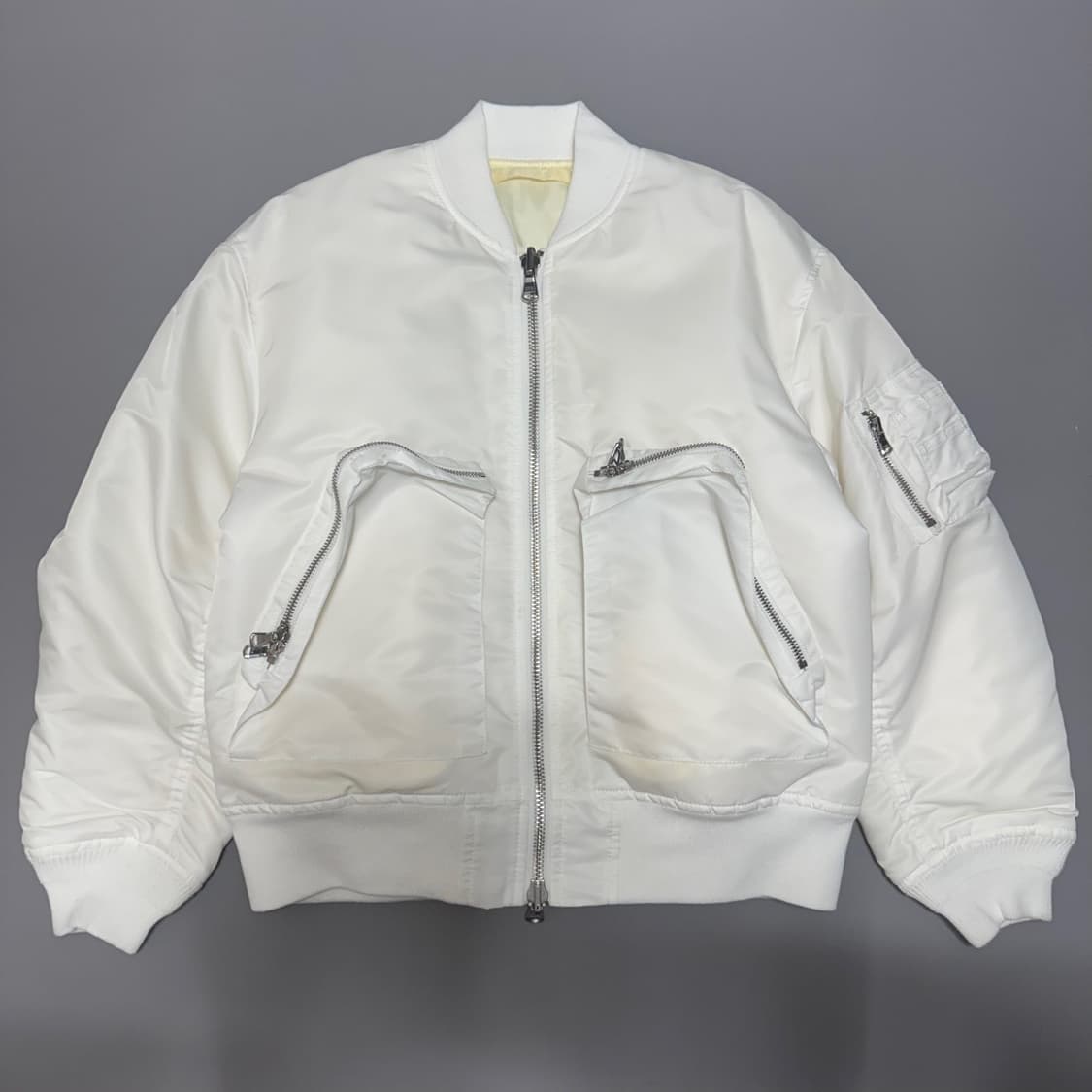 Oriens by 저널스탠다드 화이트 리버시블 MA-1 플라이트 자켓 상품이미지6