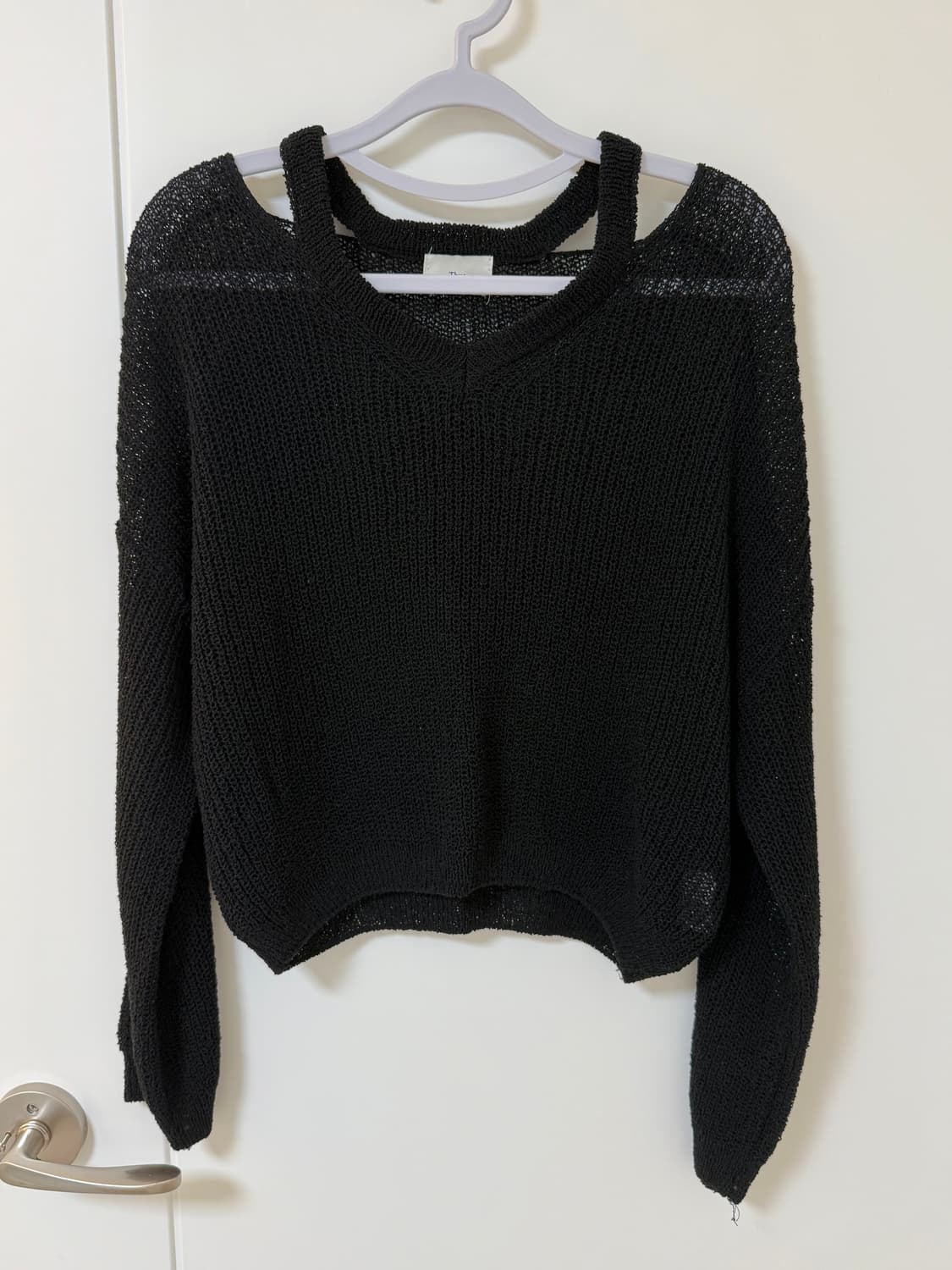 원더플레이스 Thus 그물 시스루 트임 니트 상품이미지1