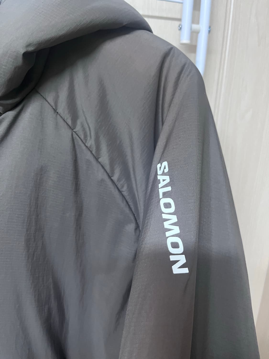 🔥특가🔥살로몬 모디세이 프로 자켓 차콜 상품이미지5