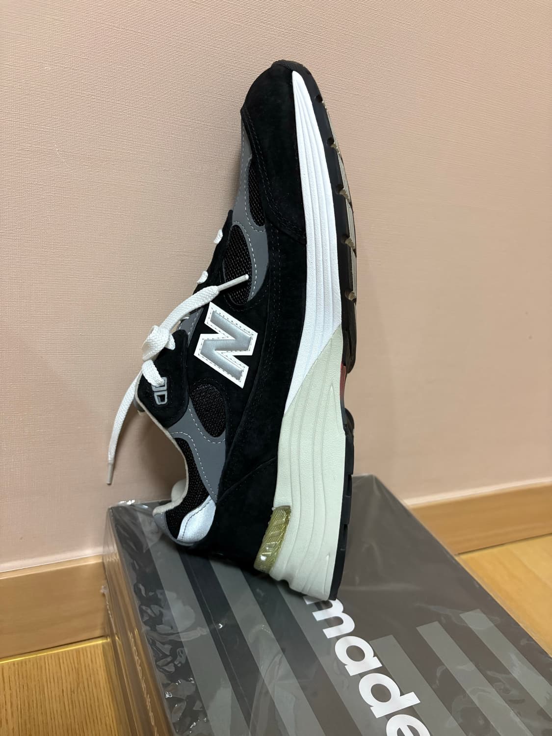 뉴발란스 992 그레이 블랙 상품이미지3