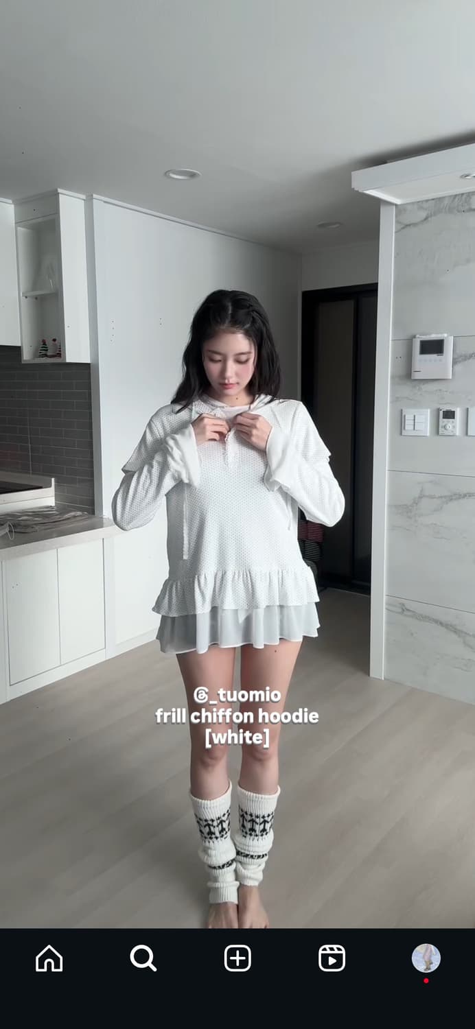 *새상품* 뚜오미오 프릴 쉬폰 후디/ 구매가 89,000 상품이미지2