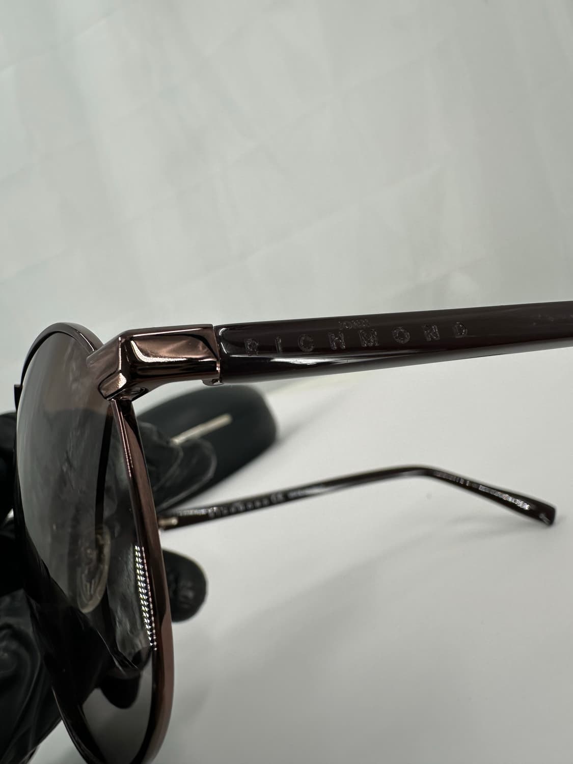 [새상품 무료배송] 정품 Made In Italy 존리치몬드 선글라스 상품이미지3