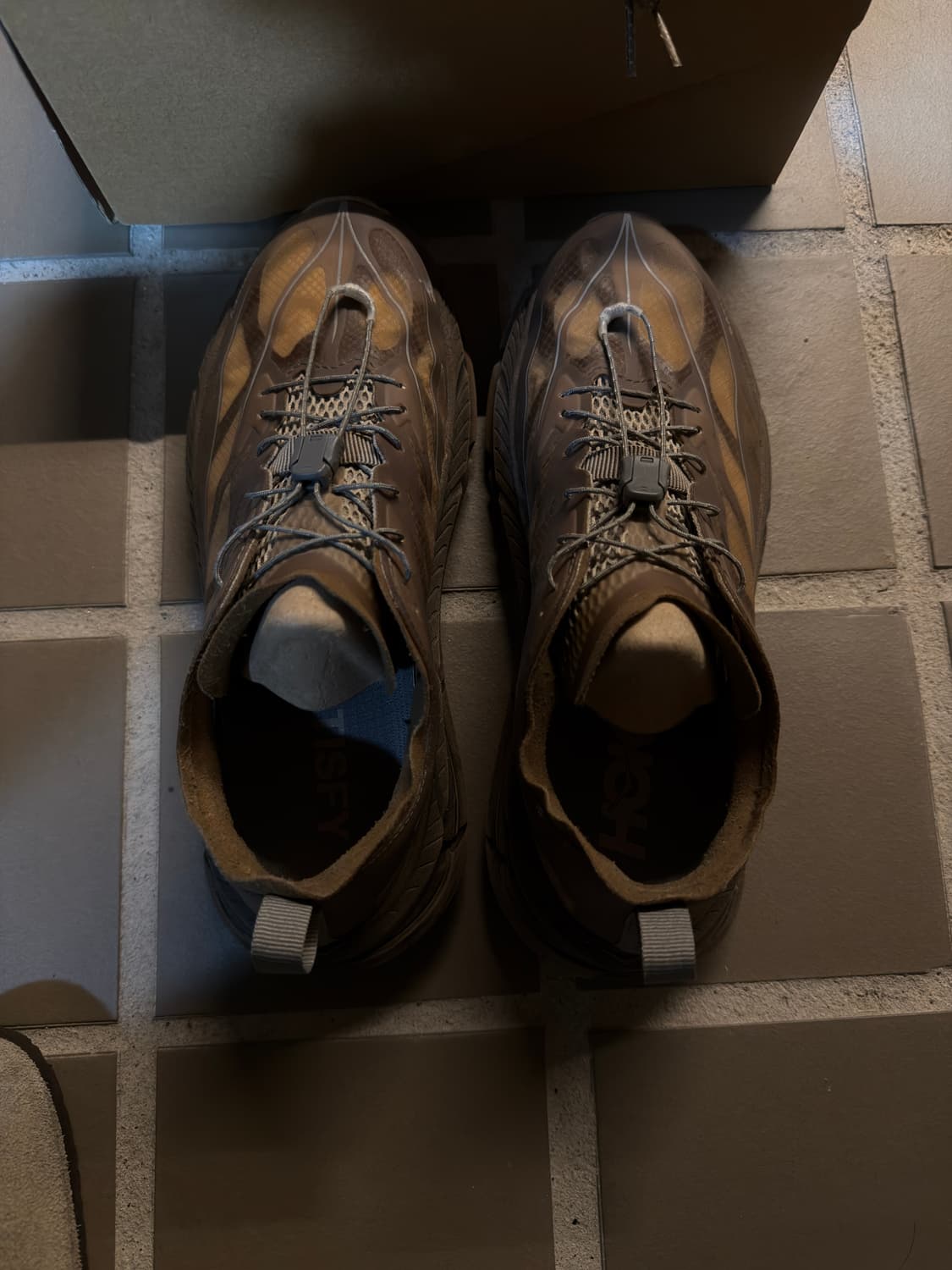 호카 새티스파이 마파테 4 라이트 러버 브라운 상품이미지7