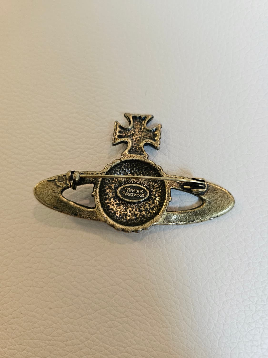 비비안웨스트우드 업사이클링 엔틱 브로치 상품이미지3