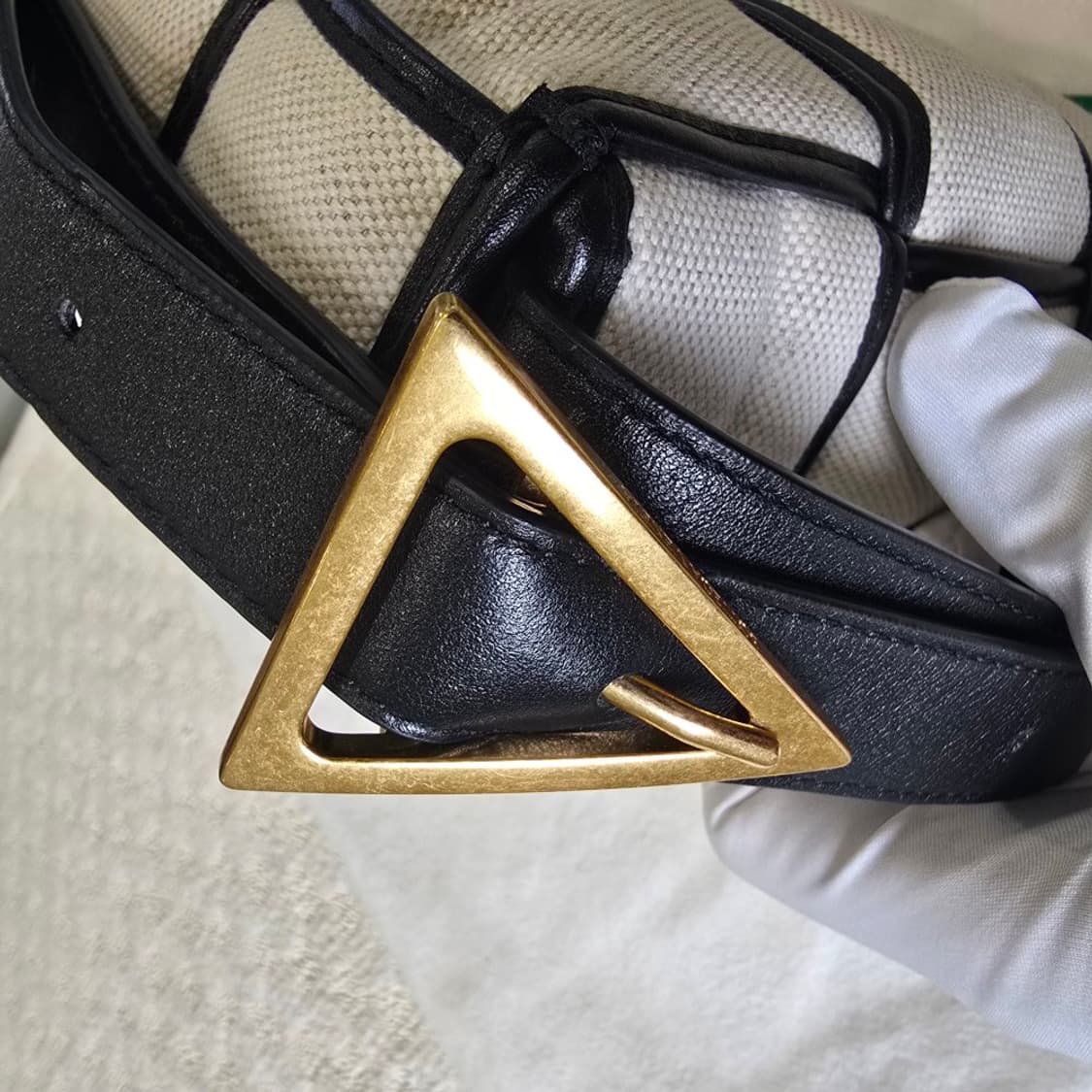 [중고/정품] 보테가 베네타 패디드 카세트백 상품이미지3