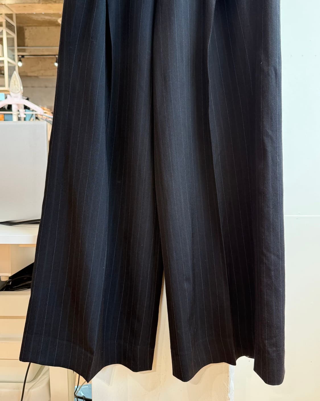 생로랑 블랙 스트라이프 와이드 슬랙스 팬츠  상품이미지4