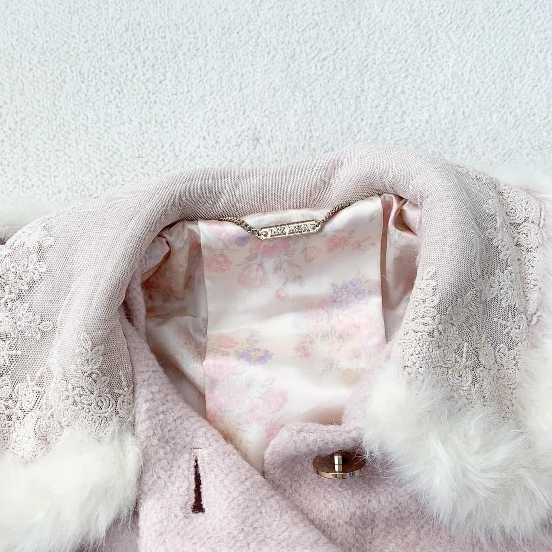 Liz lisa 리즈리사 뮤트연핑크 3리본 퍼 코트 상품이미지2