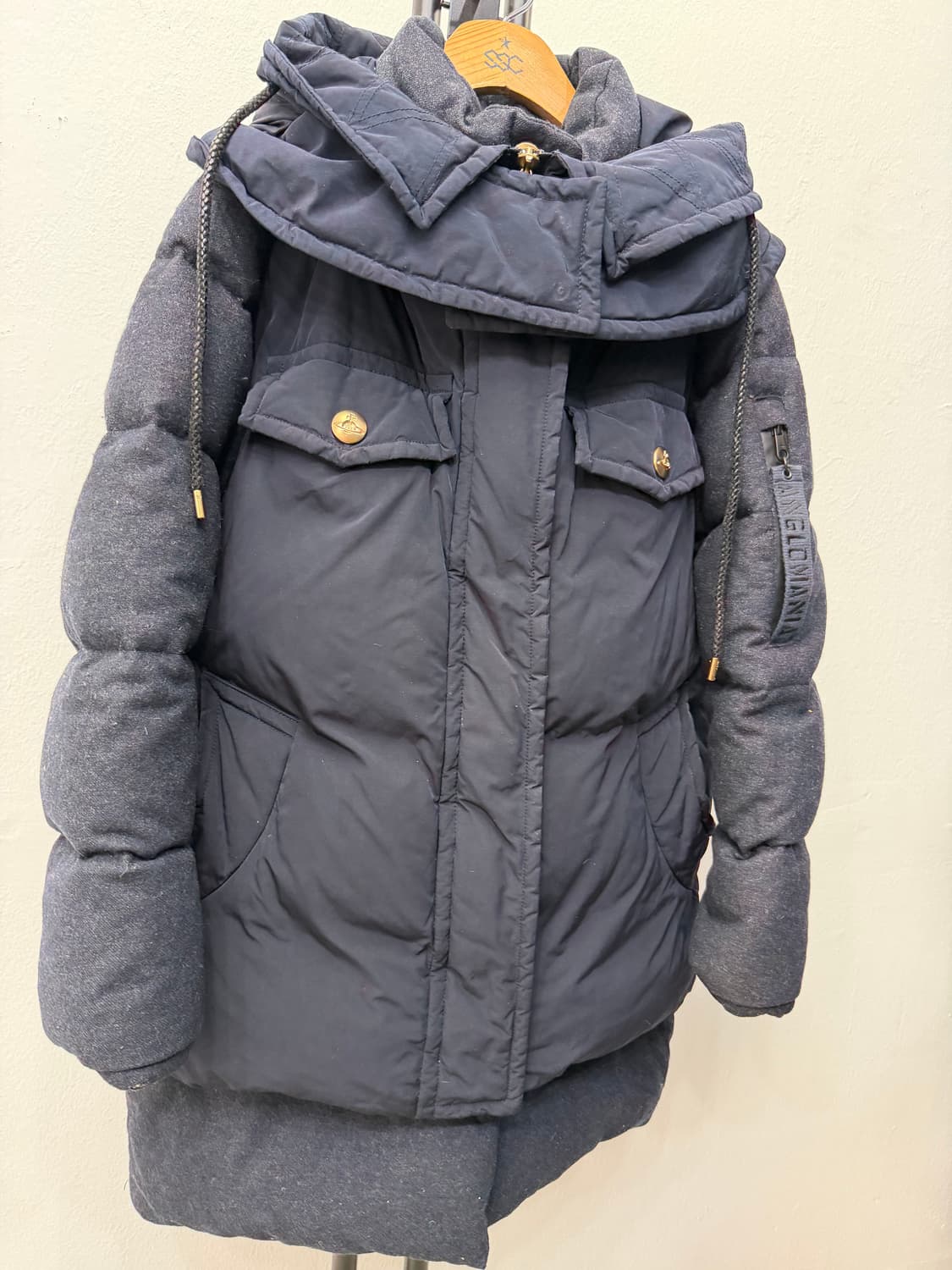 정품) 비비안웨스트우드 여성 이중 구스패딩 38 상품이미지2