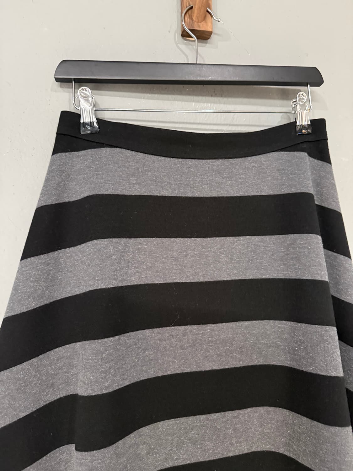 stripe pattern flare-fit skirt 상품이미지7