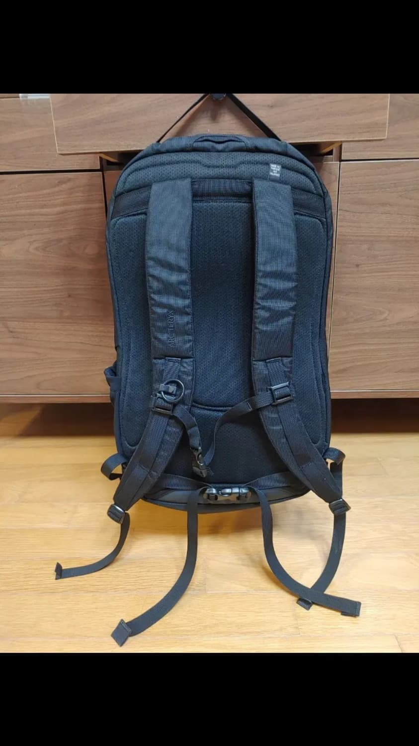 아크테릭스 맨티스 32 블랙 상품이미지5