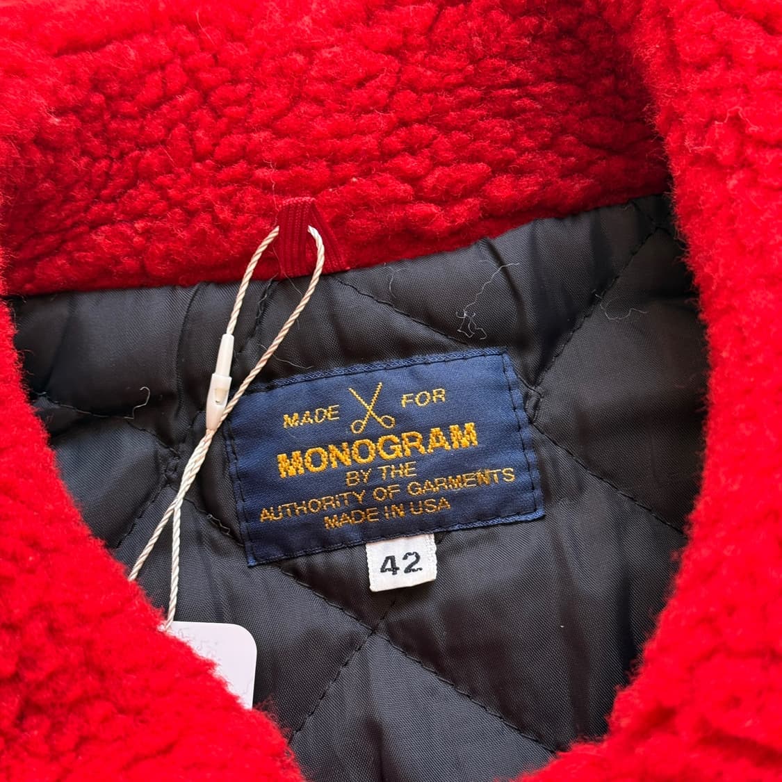 모노그램 플리스 레드 피코트 상품이미지5