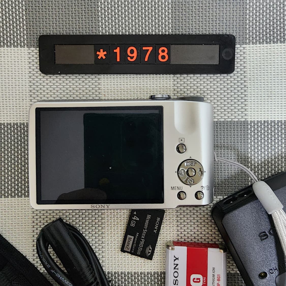 소니 사이버샷 DSC-H 70 디지털카메라 파우치포함 상품이미지4