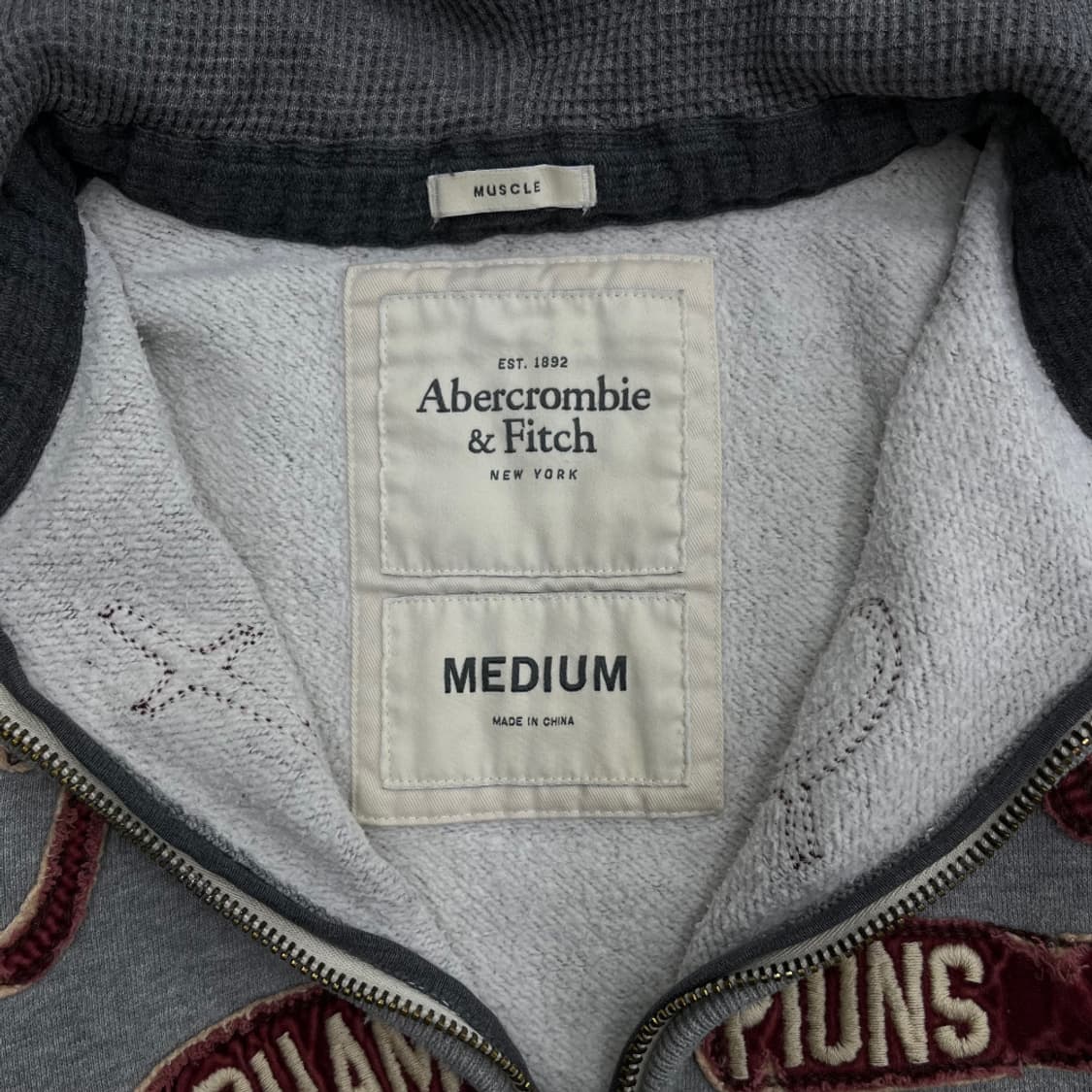 아베크롬비 와인 센터로고 그레이 후드집업 M 상품이미지6