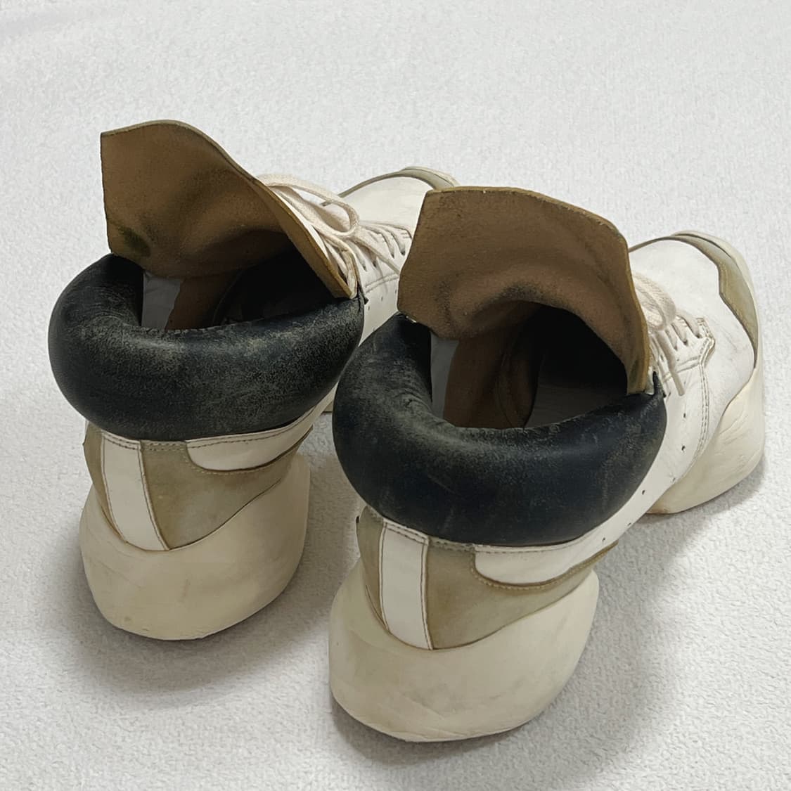 릭오웬스 아디다스 러너 화이트 블랙 상품이미지4