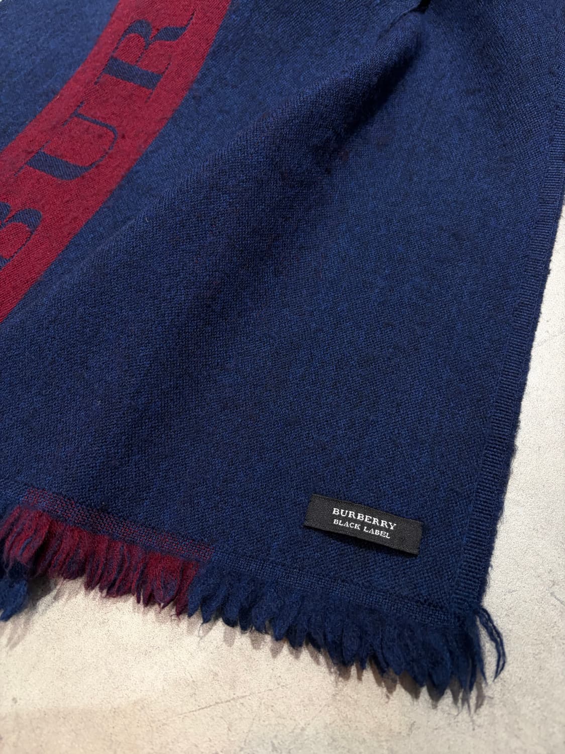 버버리 울 머플러 상품이미지3