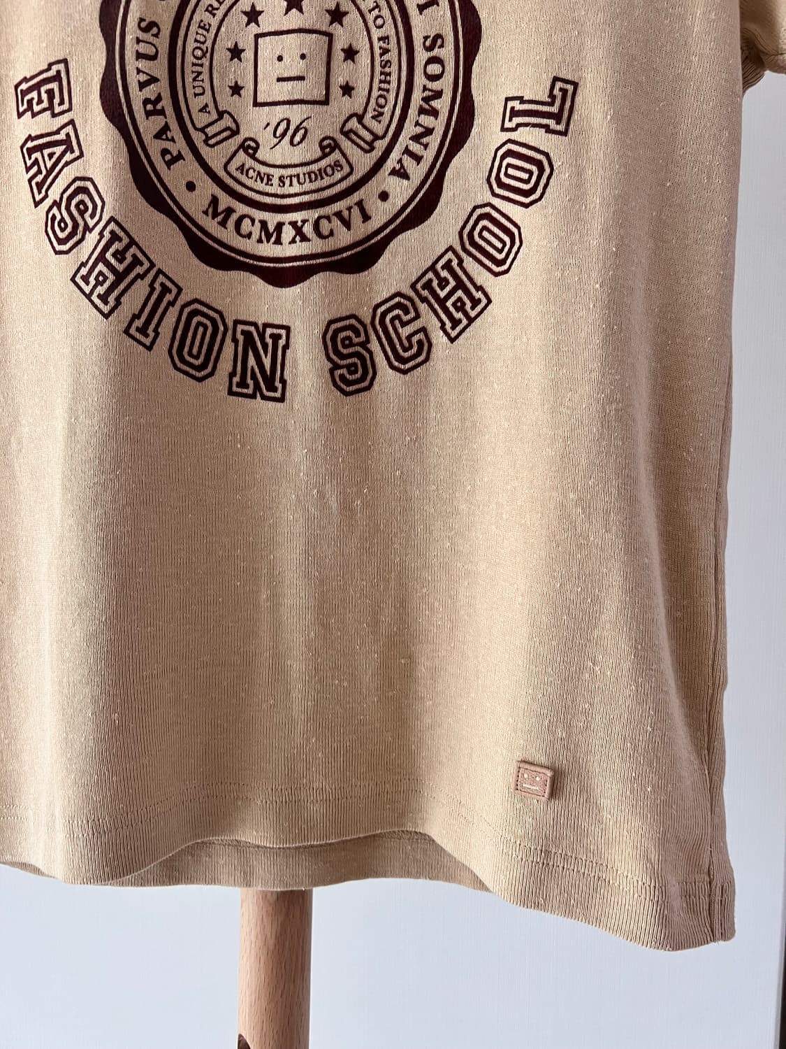 아크네스튜디오 티셔츠 상품이미지3