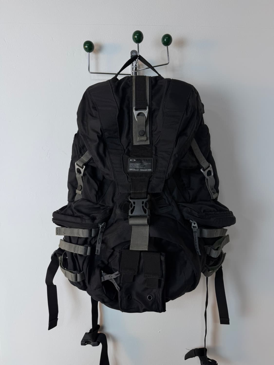 오클리 택티컬 필드 기어 백팩 상품이미지1