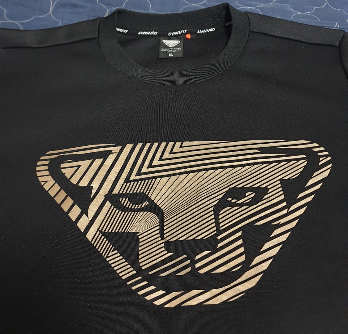 다이나핏 빅로고 플리스 맨투맨 (블랙 /화이트) M 2종류 상품이미지2