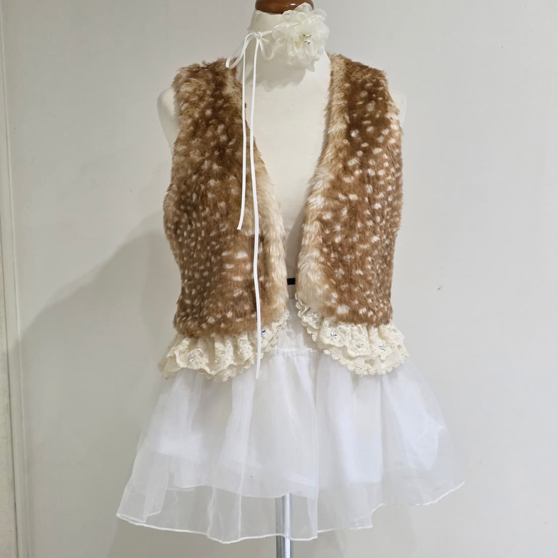 엑시즈팜)빈티지 밤비 레이스큐빅 퍼 모리걸 조끼베스트 상품이미지4