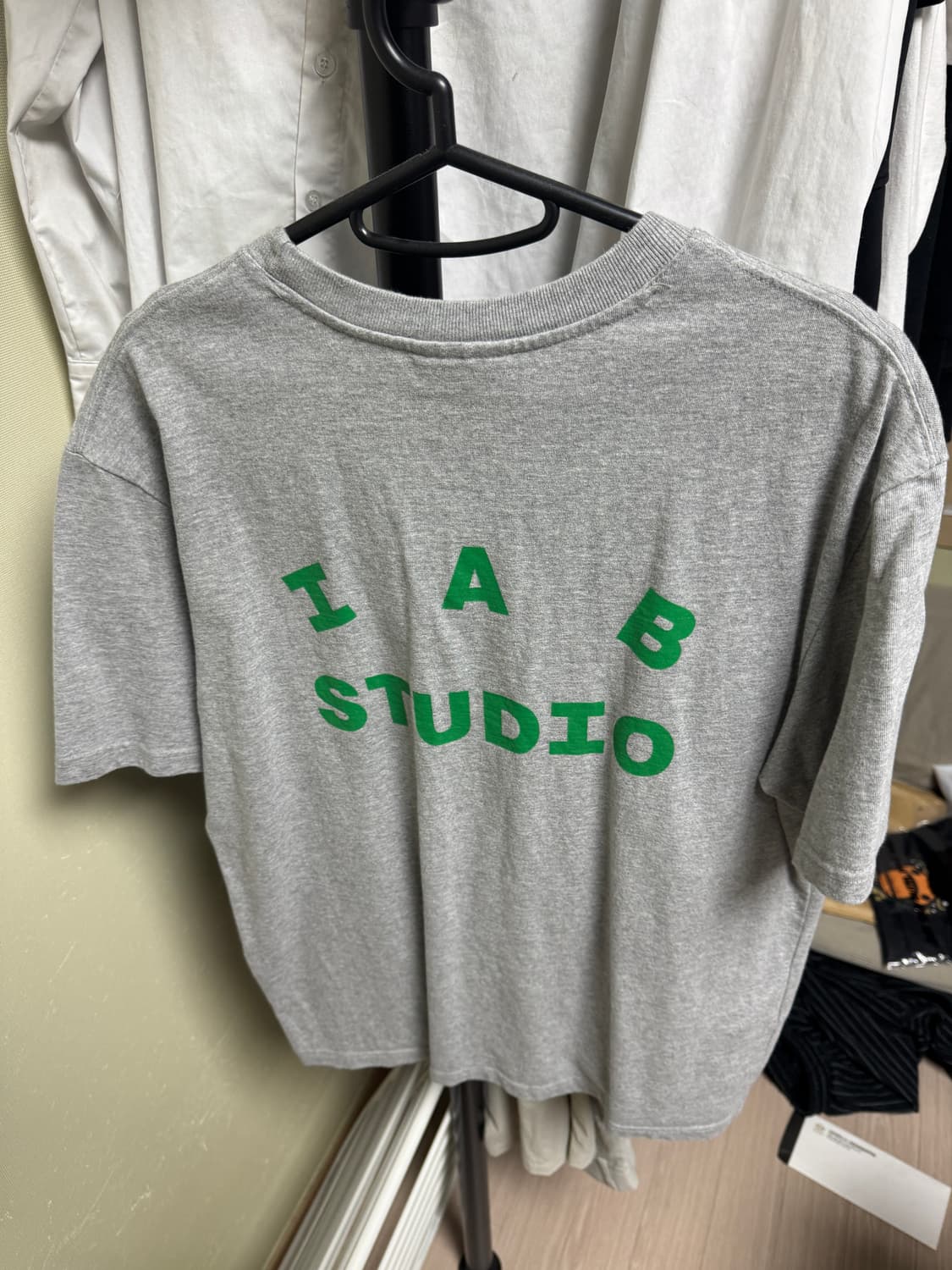 아이앱 스튜디오 반팔티 상품이미지2