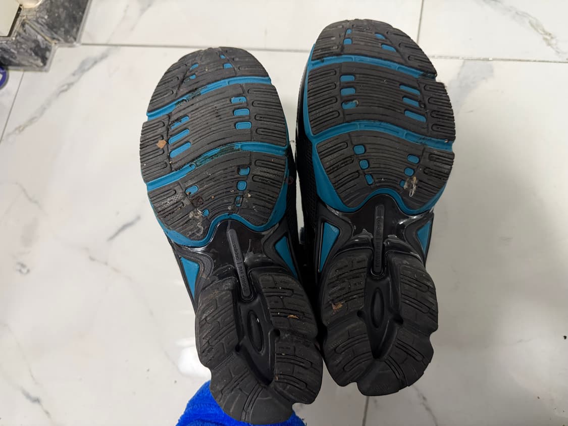 아디다스 라프시몬스  오즈위고 리플리컨트 250 상품이미지4