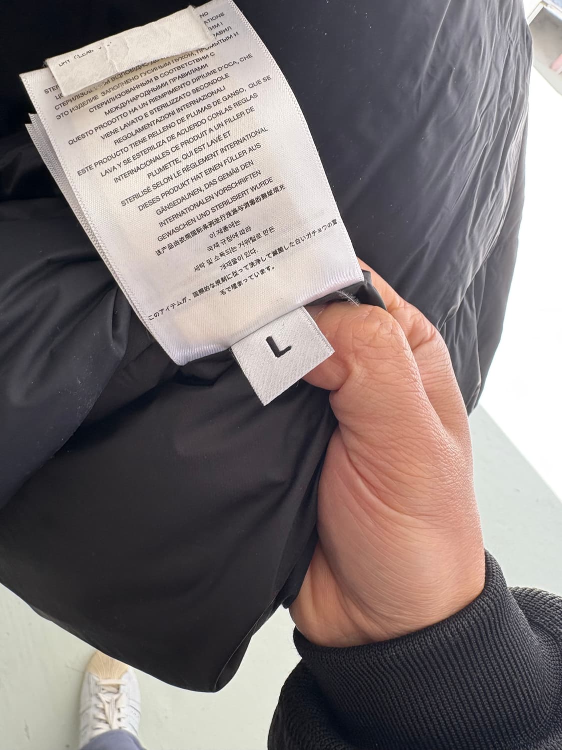 옌키옌키 패딩 블랙 판매합니다. 상품이미지3