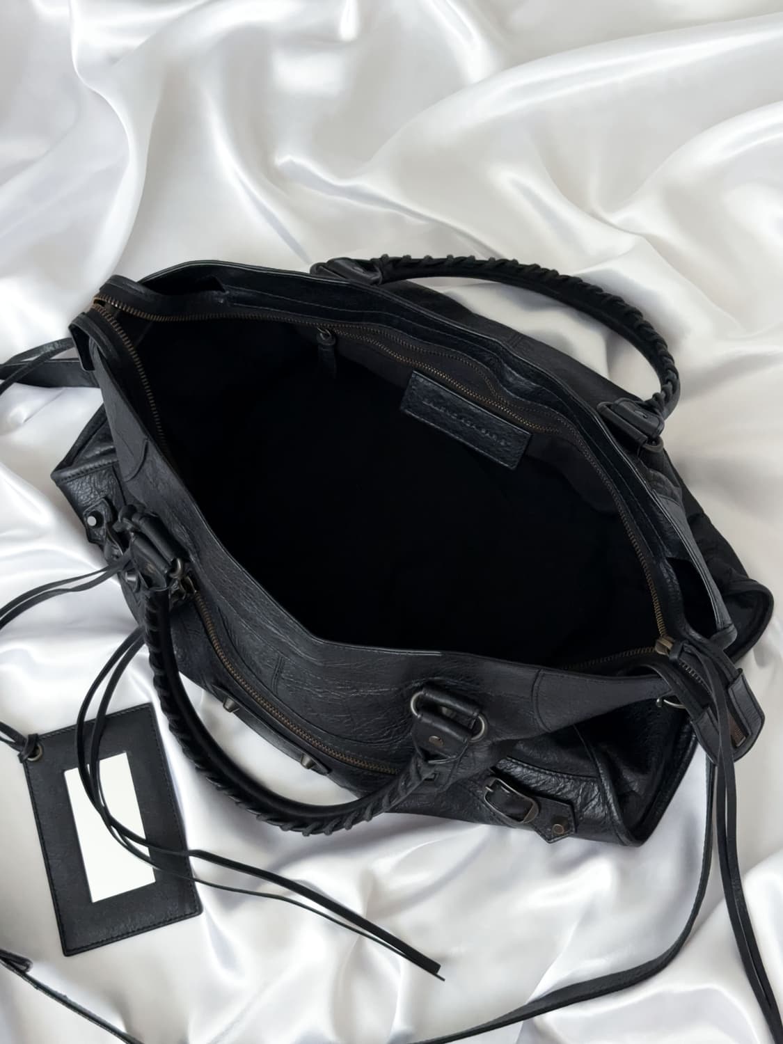 발렌시아가 모터백 (라지) 상품이미지8