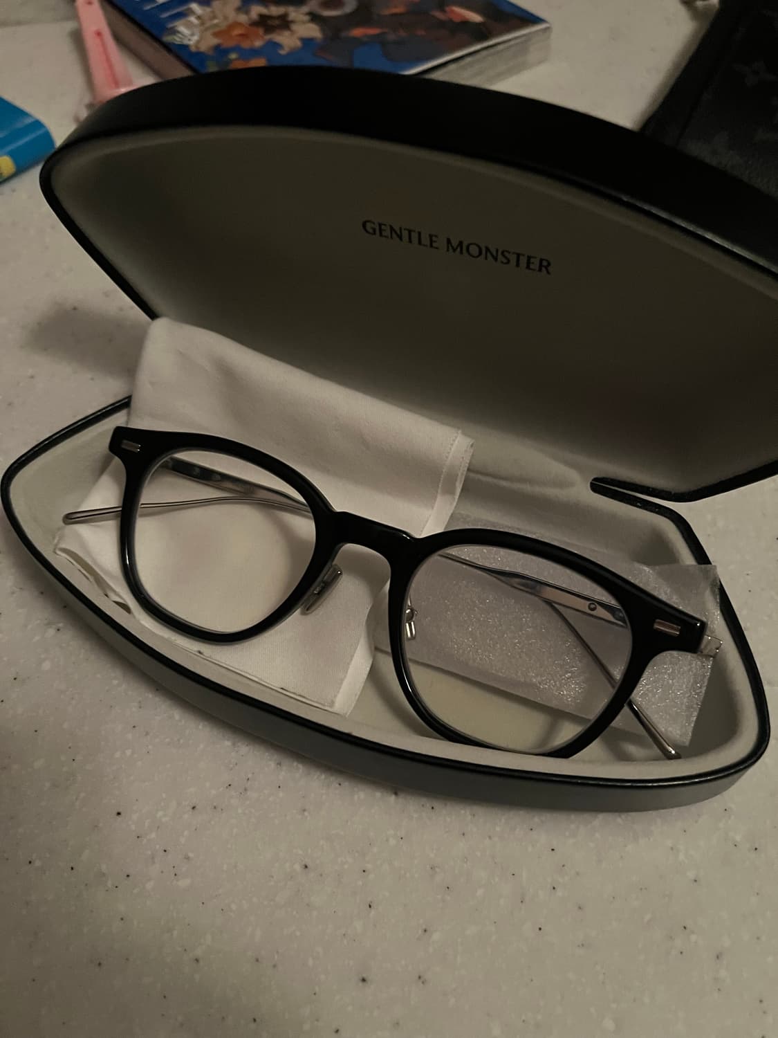 젠틀몬스터 롭 블랙 상품이미지1