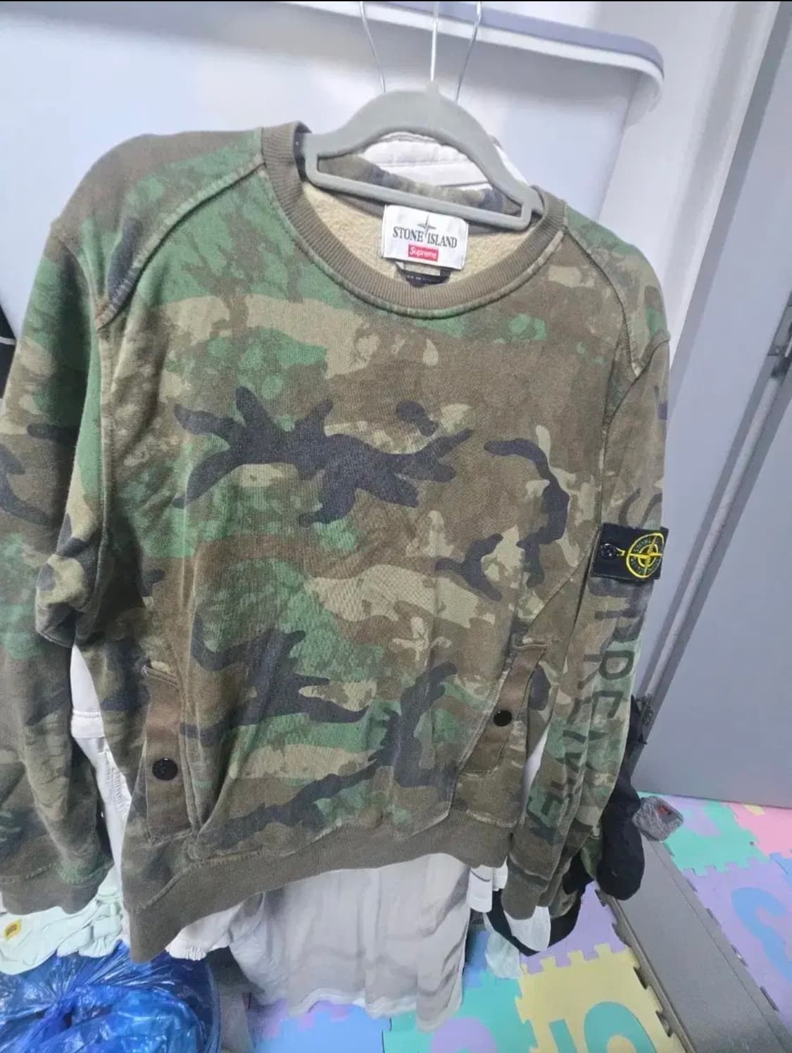 레어!!슈프림x스톤아일랜드 14fw 카모 맨투맨 스웻셔츠 판매합니다 상품이미지1
