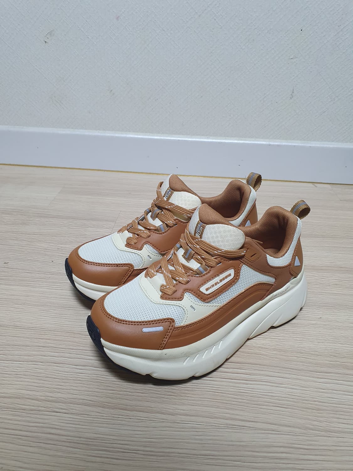 아키클래식 범퍼트레이너 운동화 245 상품이미지4