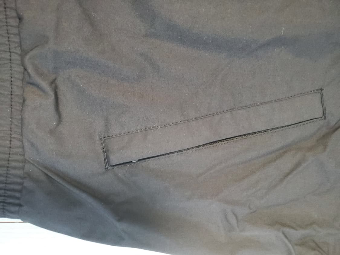 새상품급)뉴발란스 컬러블록 웜업 우븐 바람막이 자켓 사이즈95(m)

스 상품이미지7