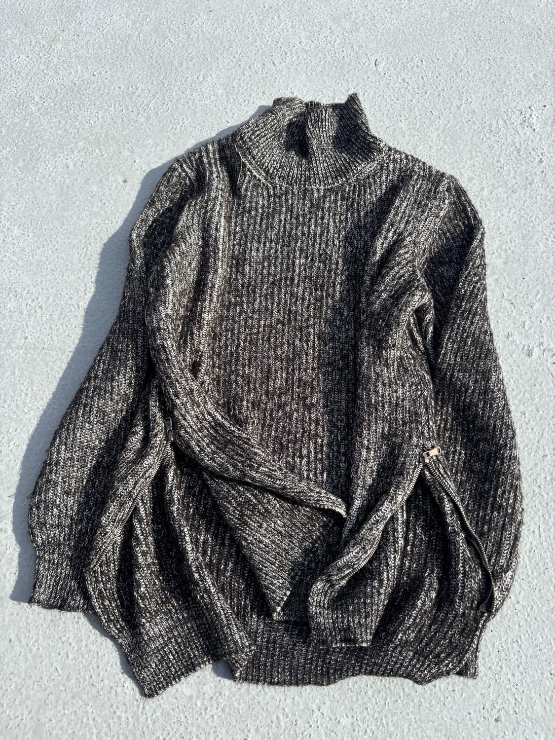 “Vintage”Black&Grey High Neck Zipper det 상품이미지1