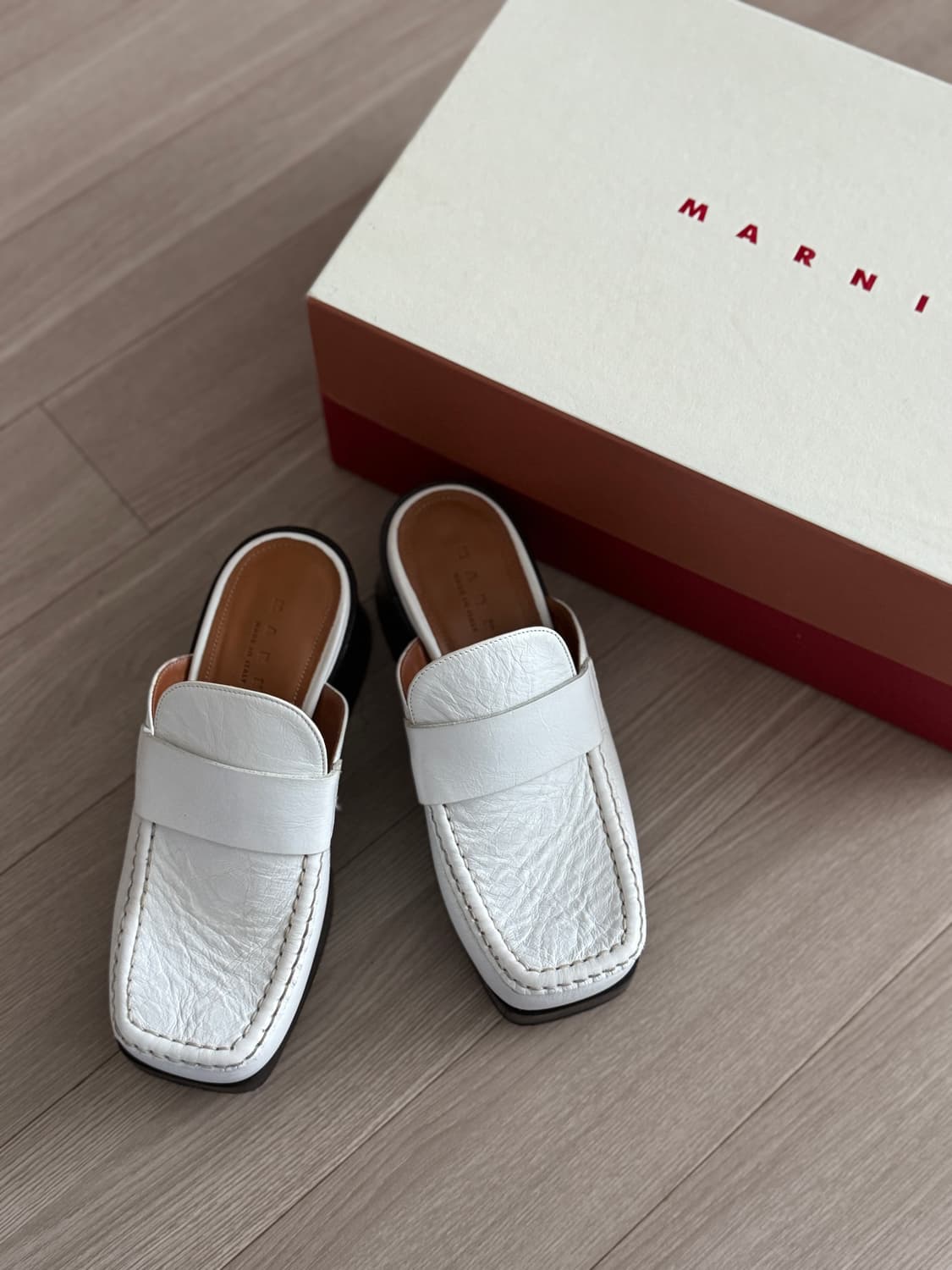 🖤 마르니(Marni) 화이트 통굽 힐 뮬 / 플랫폼 뮬 상품이미지8