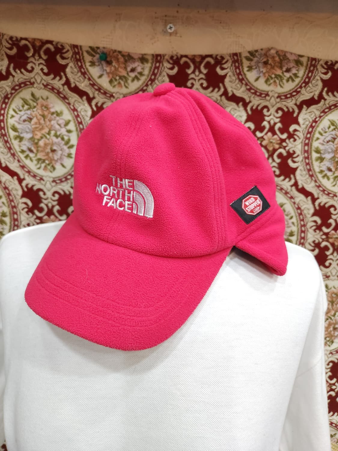 노스페이스 윈드스토퍼 후리스 트루퍼햇

 상품이미지1