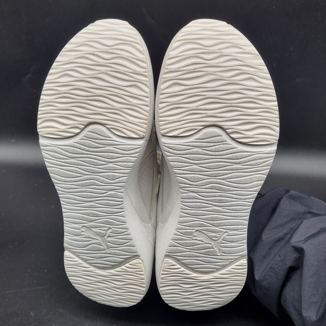 푸마 소프트라이드 소피와 여성운동화230 상품이미지3