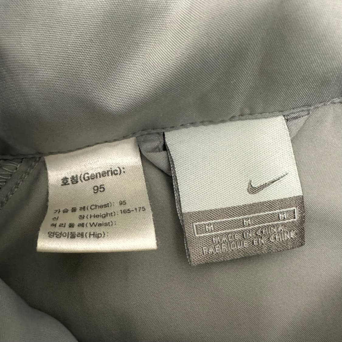 NIKE 나이키 여성 바람막이 자켓 그레이 95(M) 상품이미지4