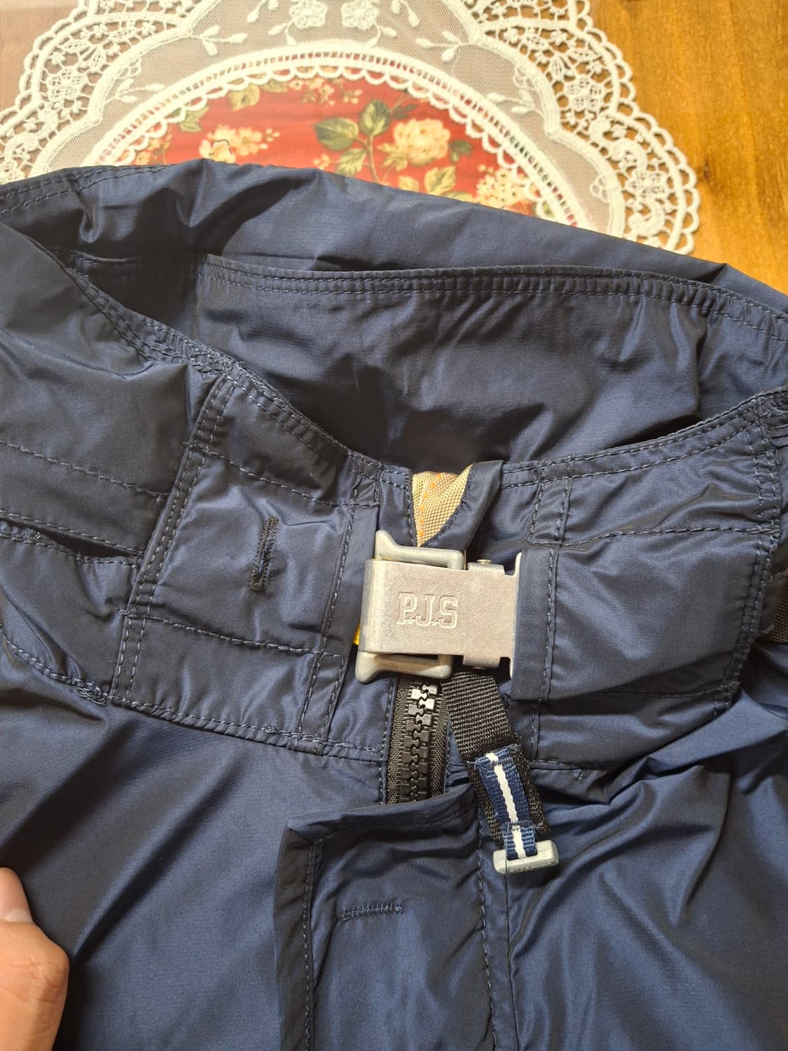 파라점퍼스 바람막이 L사이즈 판매합니다! 상품이미지4