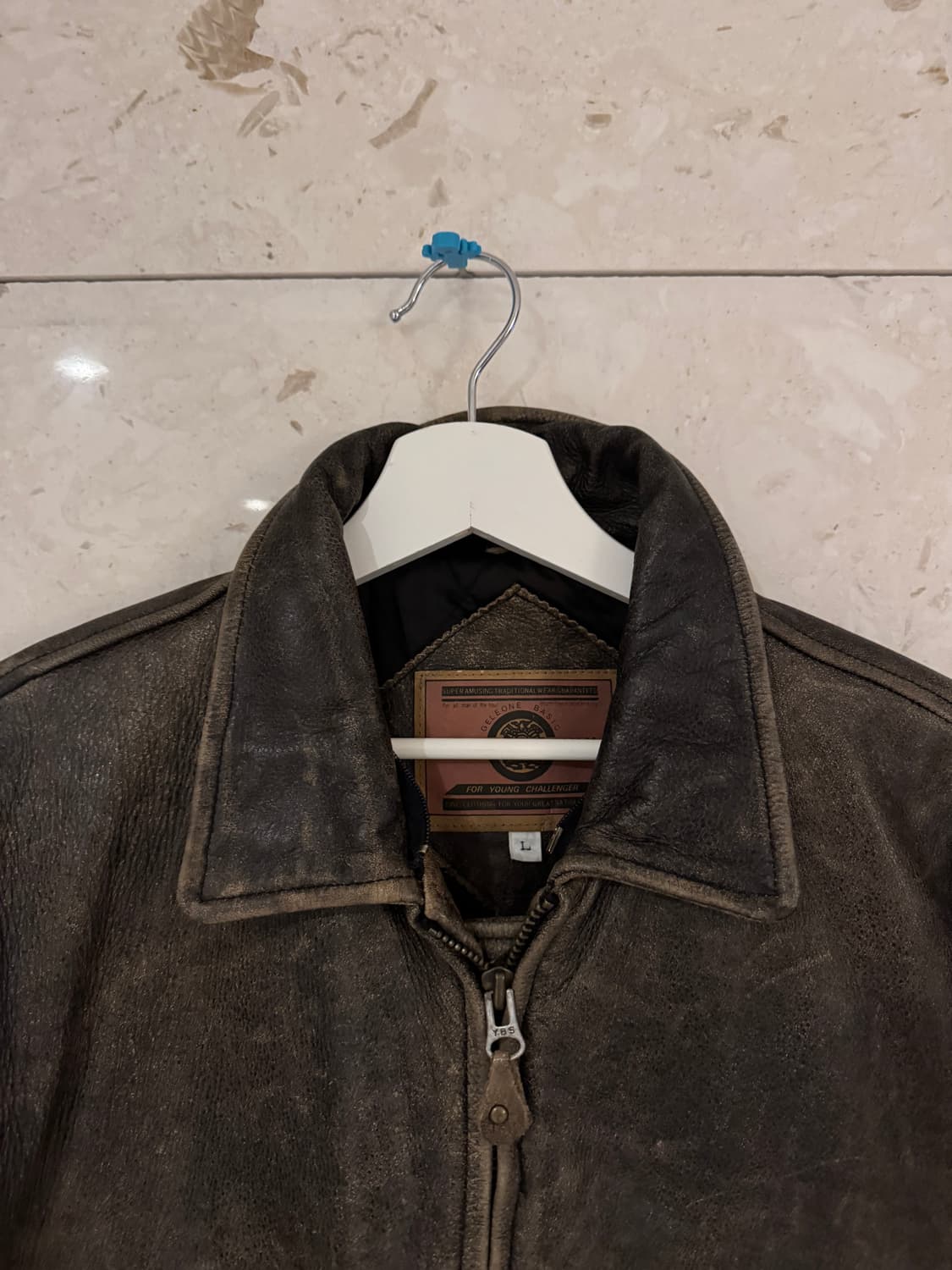 빈티지 레더 자켓  BR 과 BK 사이의 컬러감  사이즈 남자 L 레더전 상품이미지2