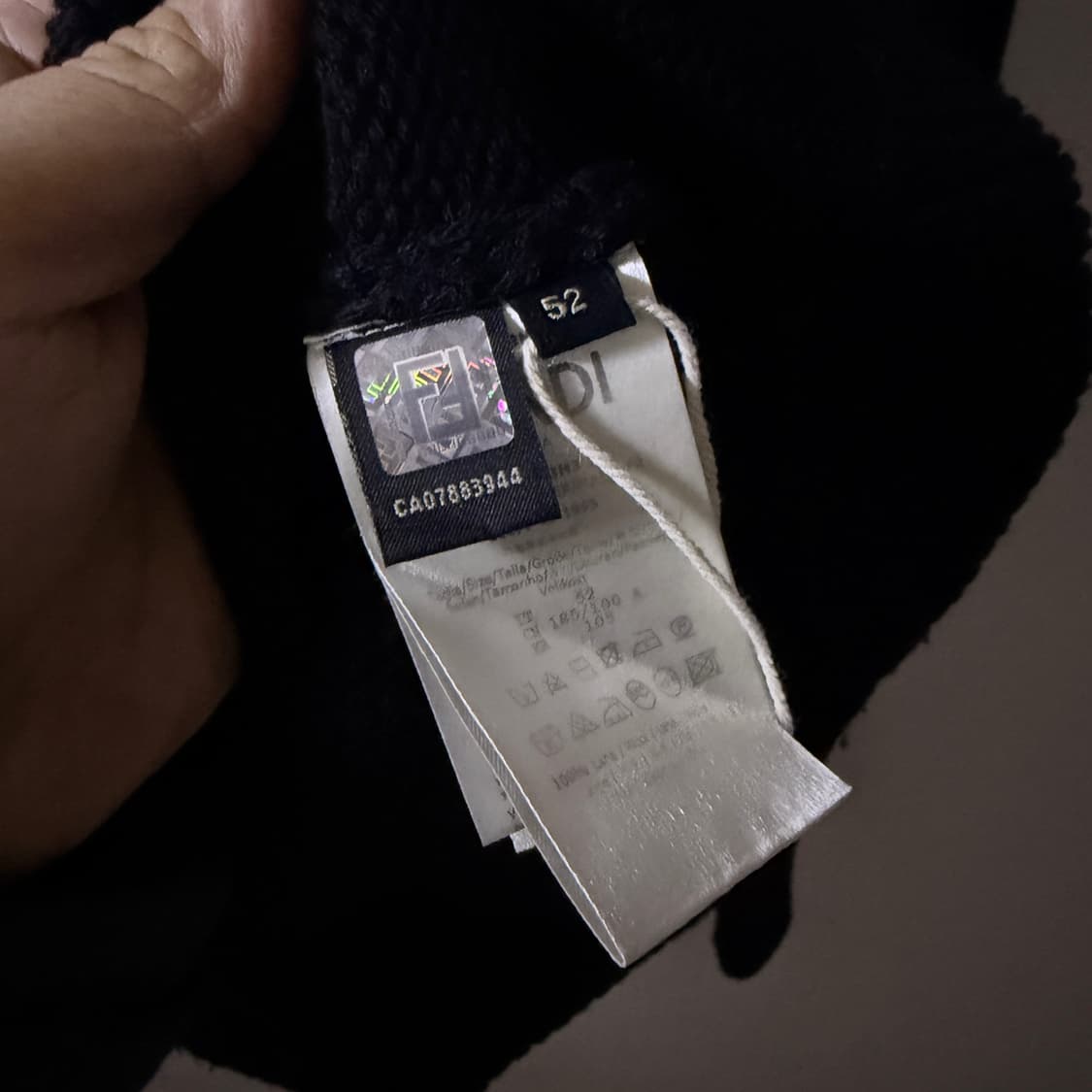 펜디 FENDI 기본 로고 코튼 라운드넥 니트 52(남성 100정도) 상품이미지7